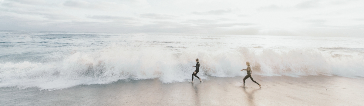 strand wellen kinder spielen